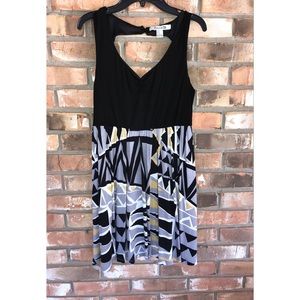 Forever 21 Open Back Mini Dress Geometric Print Black Bodice Size Medium